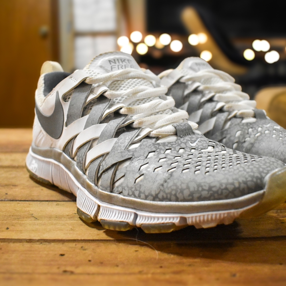 Men's 6/ Women's 7.5 Nike Free TR 5.0 Fingertrap